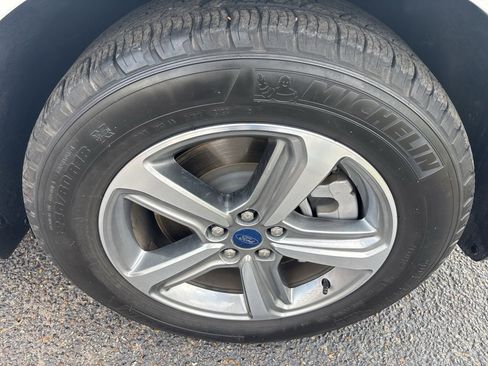 Used 2022 Ford Edge SEL w/ Convenience Package image 22