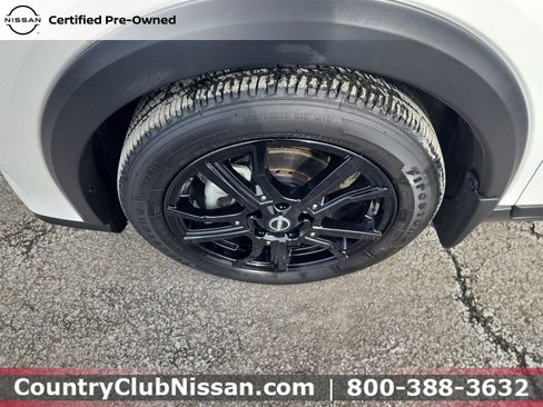 Certified 2023 Nissan Kicks SR w/ SR Premium Package image 31