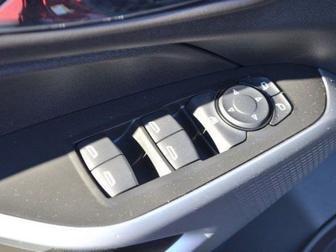 Used 2024 Chevrolet Trax RS image 16