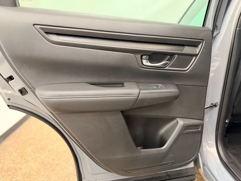 Used 2025 Honda CR-V EX image 22