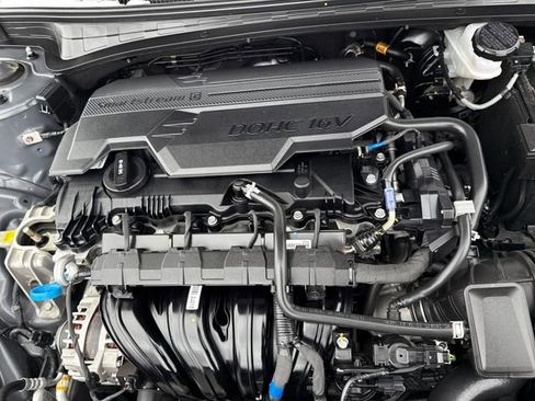 Certified 2025 Hyundai Elantra SEL w/ Cargo Package image 37