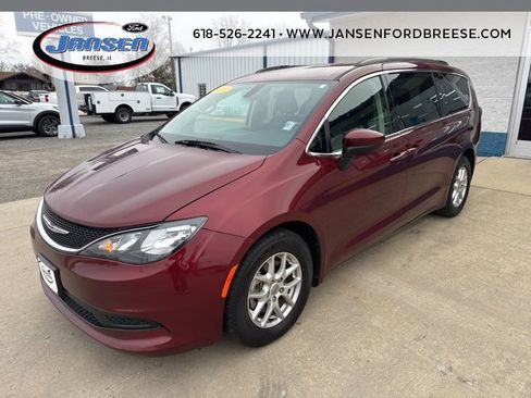 Used 2021 Chrysler Voyager Lxi image 3