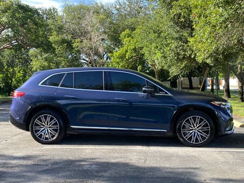 Used 2023 Mercedes-Benz EQS 450+ 4MATIC SUV w/ AMG Line Exterior Package image 9