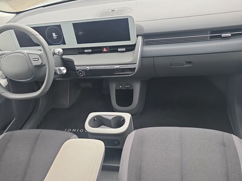 Certified 2024 Hyundai Ioniq 5 SEL AWD/4WD image 11