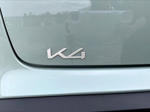 Used 2025 Kia K4 LXS image 21