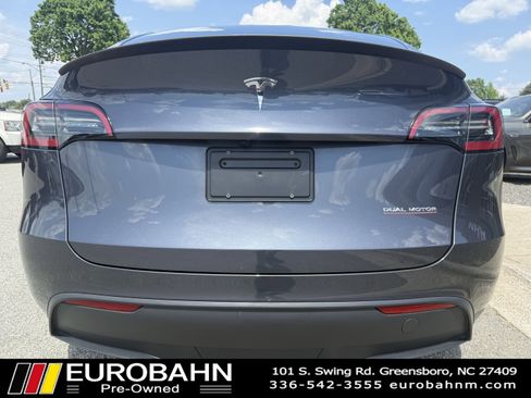 Used 2023 Tesla Model Y Performance AWD/4WD image 3