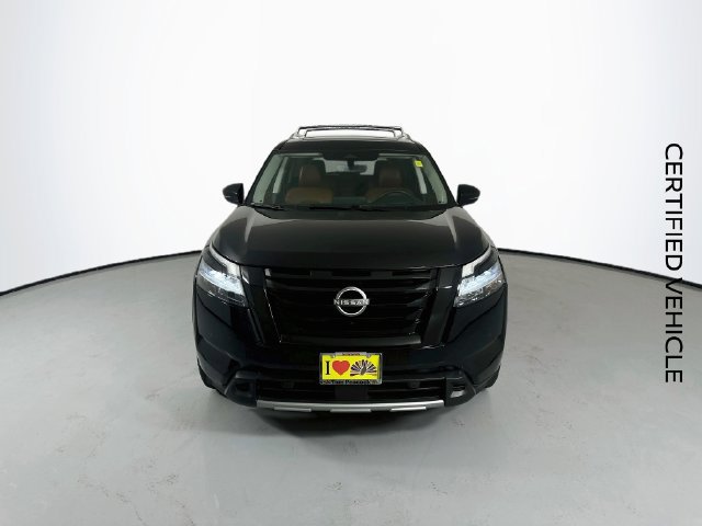 Certified 2024 Nissan Pathfinder Platinum w/ Cargo Package FWD image 4