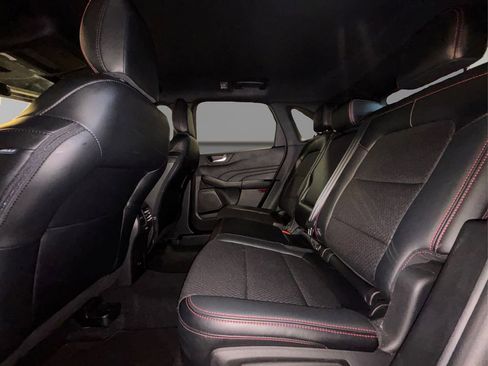Used 2025 Ford Escape ST-Line image 10