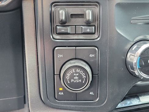 New 2025 Ford F150 Platinum w/ Equipment Group 702A High image 30