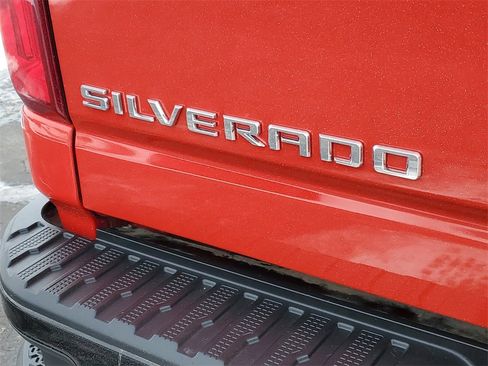 Used 2020 Chevrolet Silverado 2500 Custom w/ Custom Value Package image 29