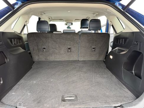 Used 2024 Ford Edge SEL w/ Sport Appearance Package AWD/4WD image 16