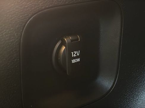 Used 2023 Kia Sportage LX AWD/4WD image 9