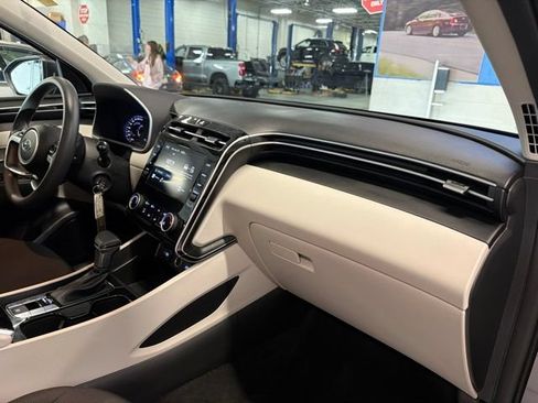 Used 2024 Hyundai Tucson SE AWD/4WD image 27