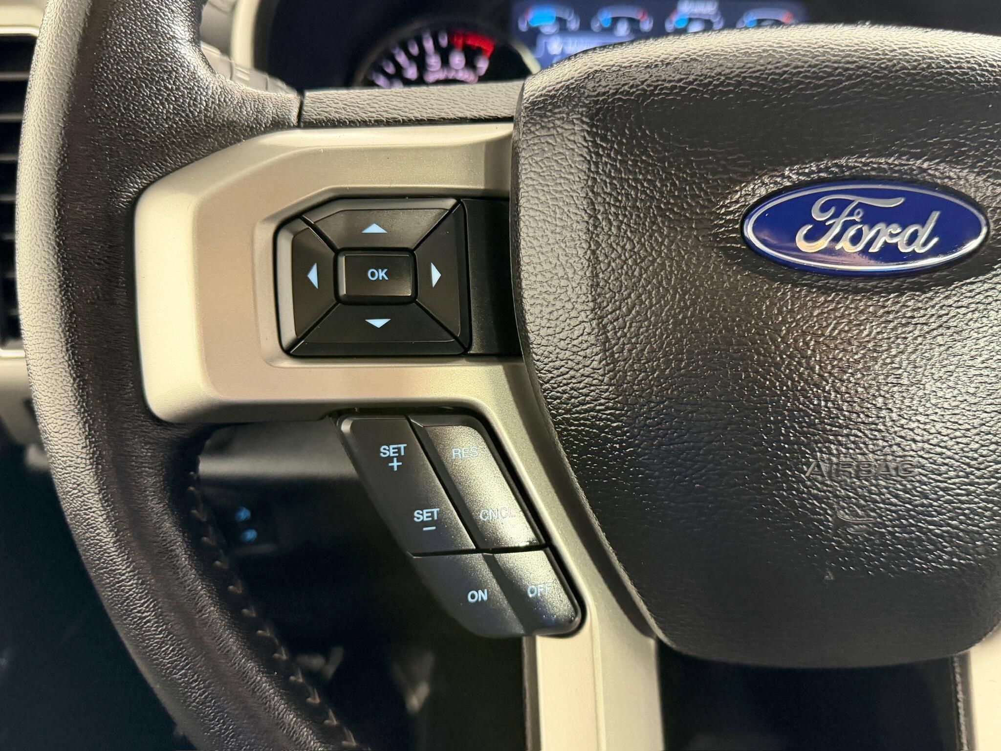 Used 2017 Ford F150 Lariat w/ Equipment Group 501A Mid AWD/4WD image 40