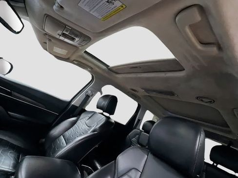 Certified 2022 Kia Telluride SX w/ SX Prestige Package image 23