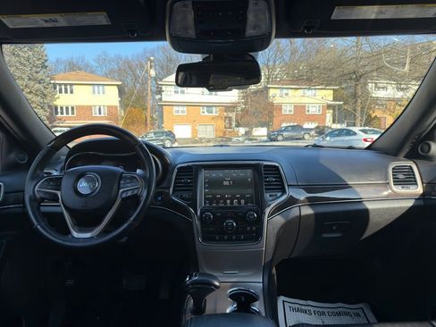 Used 2014 Jeep Grand Cherokee Overland w/ Advanced Technology Group AWD/4WD image 29