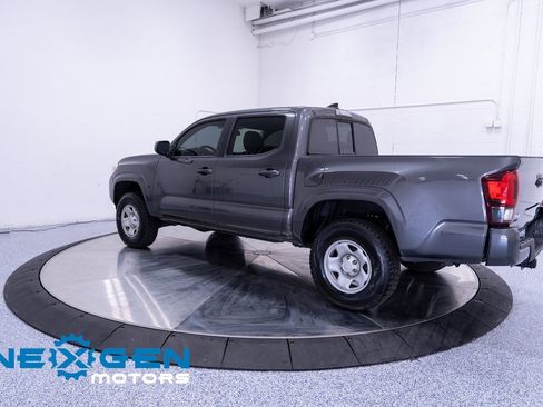 Used 2019 Toyota Tacoma SR image 27
