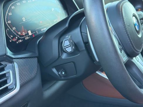 Used 2021 BMW X5 M50i image 29