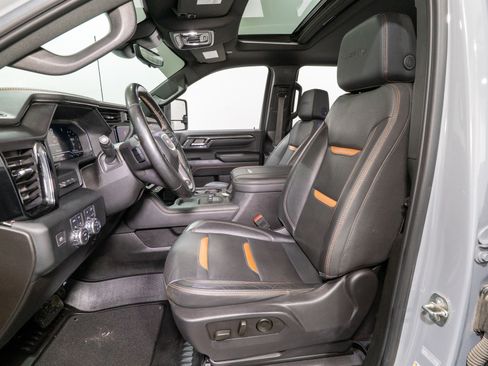 Used 2024 GMC Sierra 2500 AT4 w/ AT4 Premium Plus Package image 19