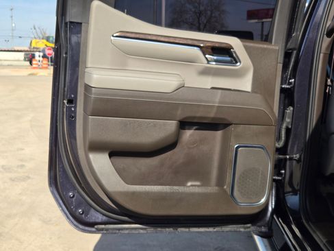 Used 2022 GMC Sierra 1500 SLE w/ Preferred Package image 14