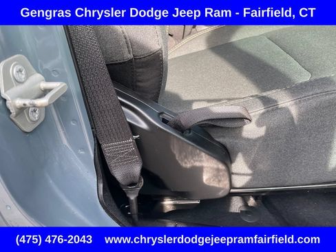 Used 2024 Jeep Wrangler Unlimited w/ Convenience Group AWD/4WD image 23