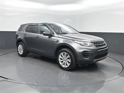 Used 2017 Land Rover Discovery Sport SE image 35