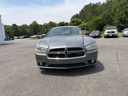 Used 2012 Dodge Charger R/T RWD image 2