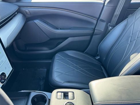 Used 2023 Ford Mustang Mach-E Select image 13