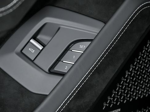 Used 2024 Lamborghini Urus Performante image 19