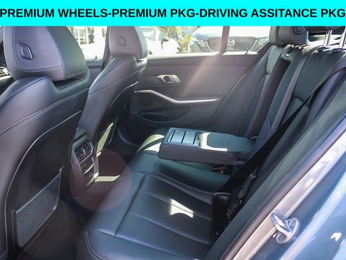 Used 2023 BMW 330i Sedan w/ Premium Package RWD image 18