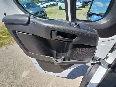 Used 2023 RAM ProMaster 2500 FWD image 22