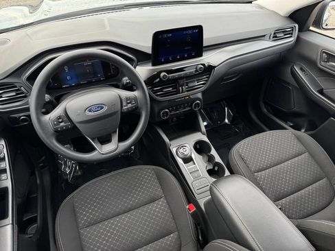Used 2025 Ford Escape Active AWD/4WD image 14