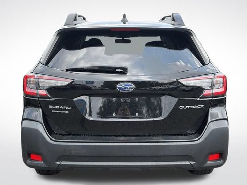 Used 2023 Subaru Outback Premium AWD/4WD image 8