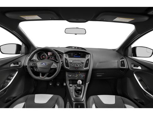 Used 2018 Ford Focus ST w/ Equipment Group 401A FWD image 8
