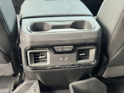 Used 2024 GMC Sierra 2500 AT4 w/ AT4 Premium Plus Package image 24