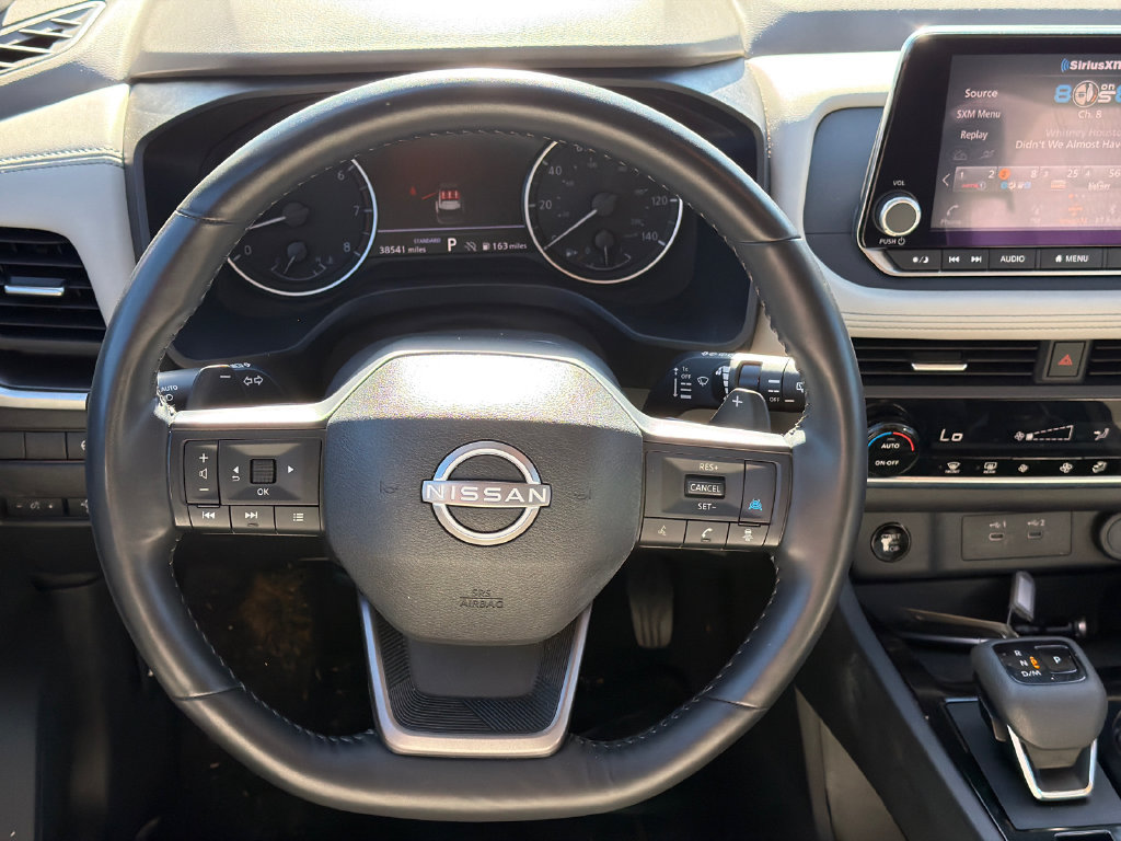 Used 2025 Nissan Rogue SV FWD image 23