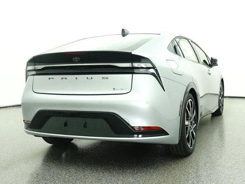 New 2026 Toyota Prius Plug-In Hybrid image 24