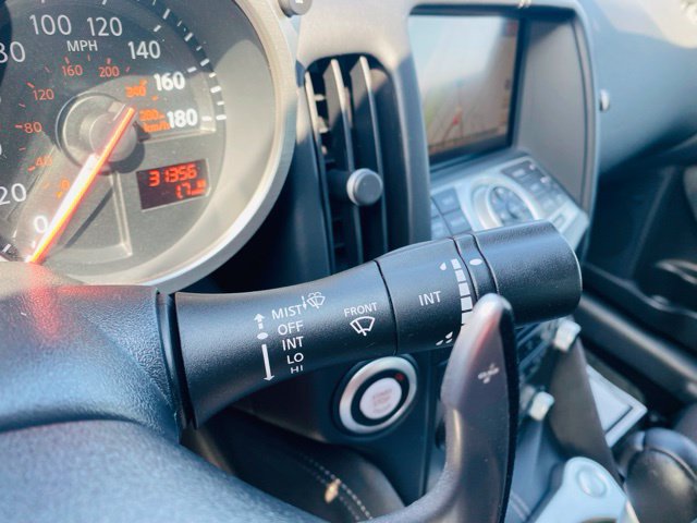 Used 2018 Nissan 370Z Touring Sport RWD image 31