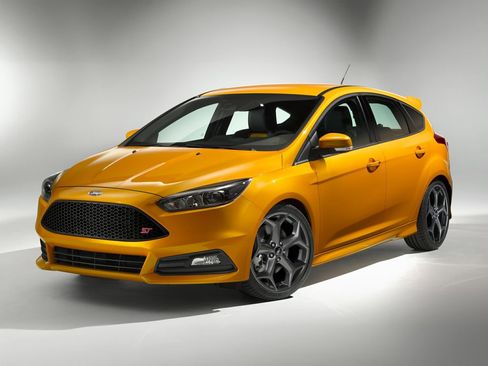 Used 2016 Ford Focus ST w/ Equipment Group 402A FWD image 1