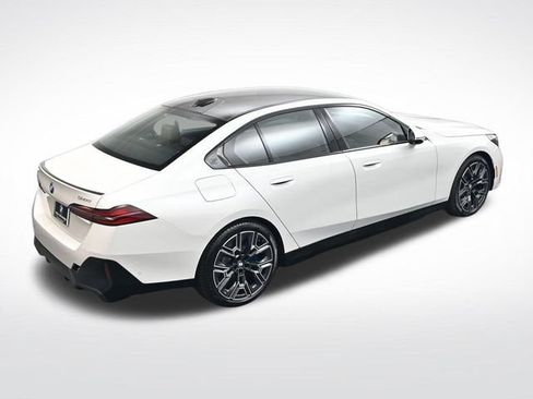 New 2027 BMW 550e xDrive AWD/4WD image 28