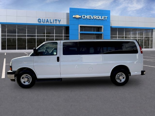 Certified 2020 Chevrolet Express 3500 LT w/ LT Preferred Equipment Group RWD image 4
