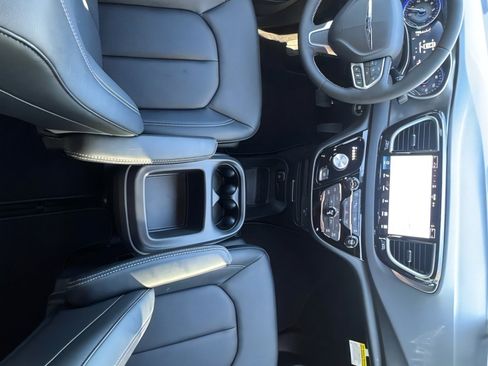 New 2026 Chrysler Voyager LX image 15