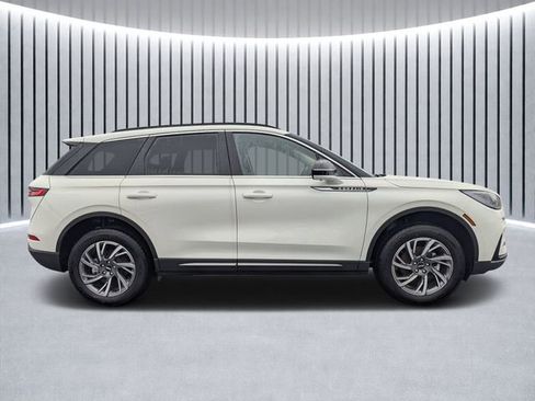 New 2026 Lincoln Corsair Premiere image 2