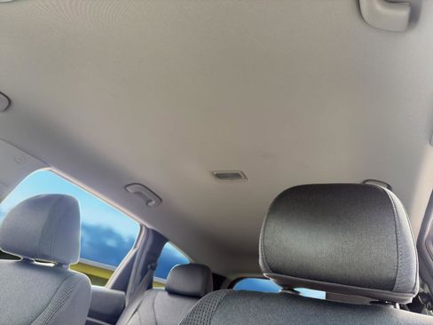 Used 2019 Hyundai Santa Fe SEL image 26