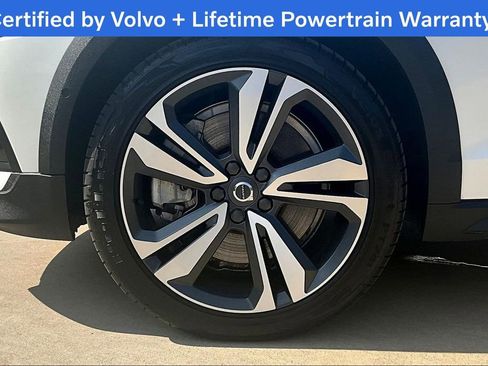 Used 2023 Volvo V60 B5 Cross Country Plus w/ Protection Package Premier image 11
