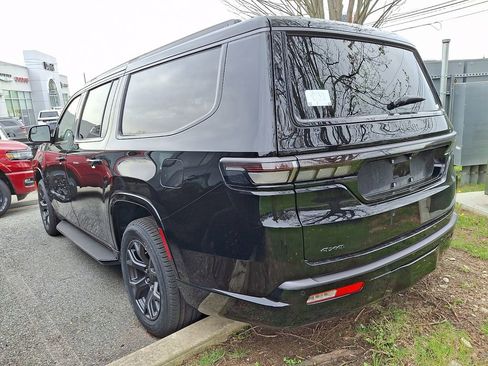 New 2026 Jeep Grand Wagoneer L Limited AWD/4WD image 3
