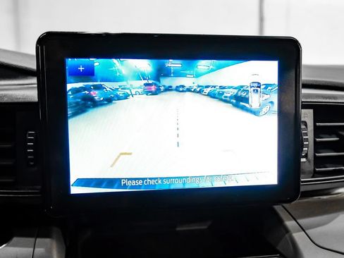 Used 2023 Ford Explorer XLT RWD image 22