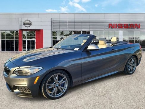 Used 2015 BMW M235i Convertible image 8