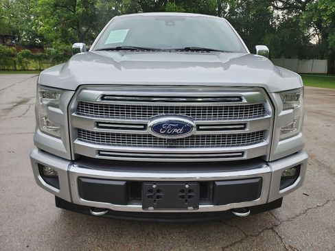 Used 2017 Ford F150 Platinum w/ Equipment Group 701A Luxury AWD/4WD image 2