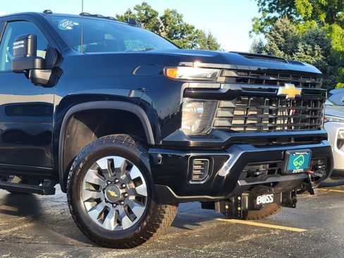 Certified 2025 Chevrolet Silverado 2500 Custom w/ Custom Convenience Package AWD/4WD image 2